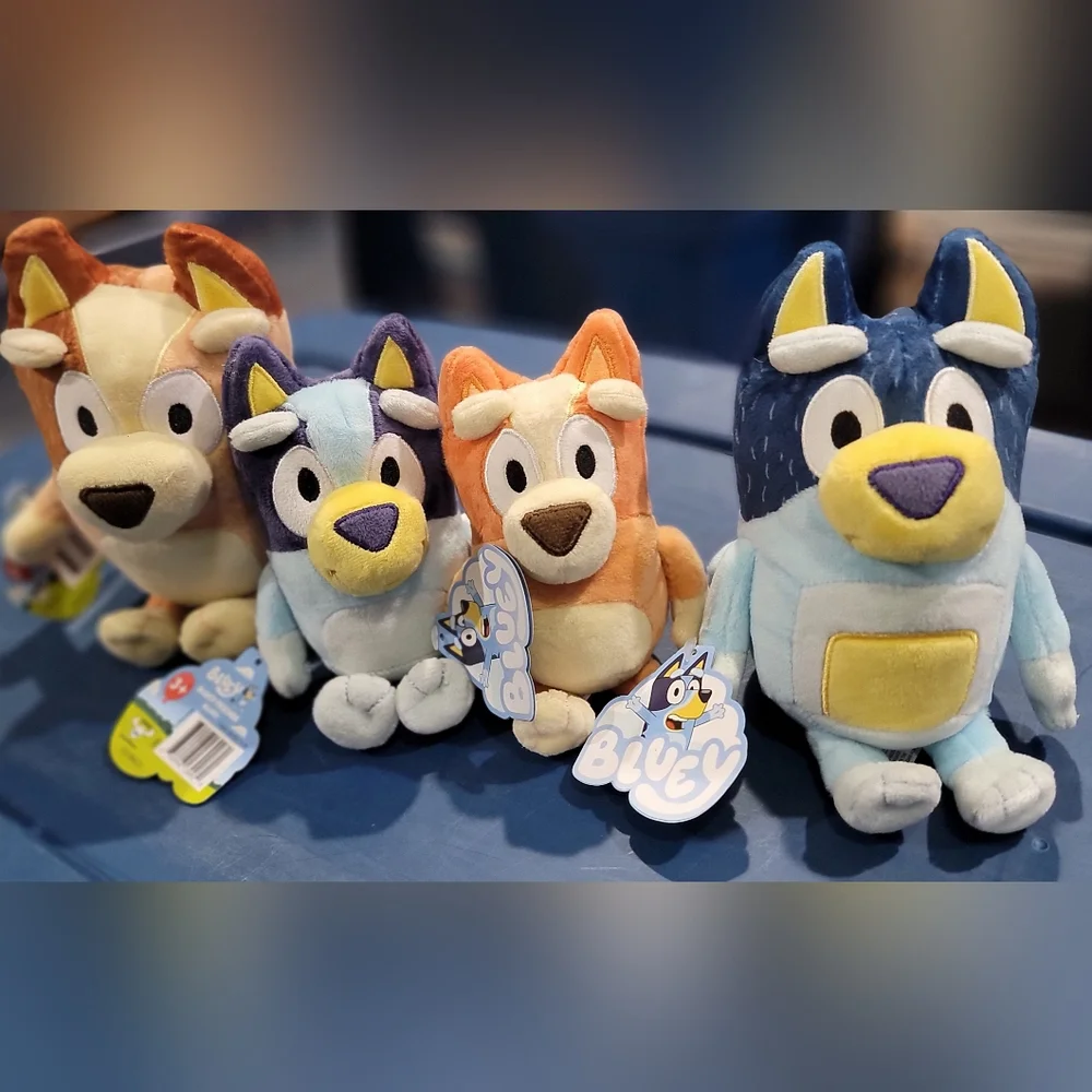 Bluey Family Plushes.....2 Bluey 2 Bingo. Two 7" & Two 9" All with Tags. - Picture 1 of 9